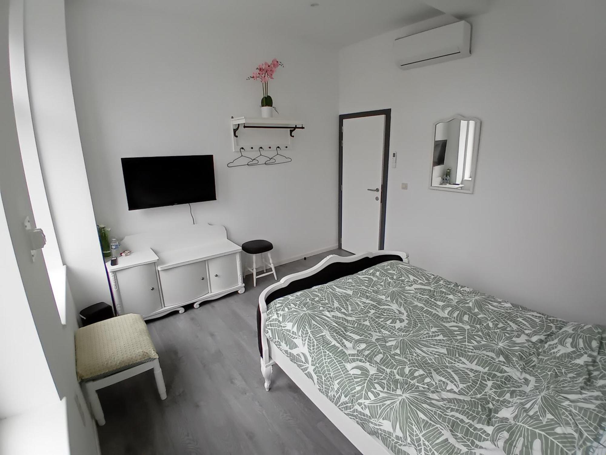 Leuze Escale Hotel Eksteriør billede